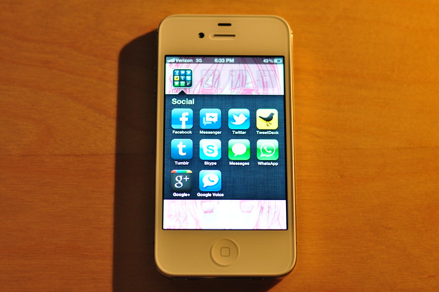 how to delete application in iphone 4s